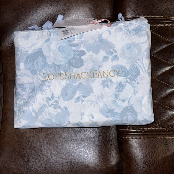 Loveshackfancy bedding - Picture 2 of 4